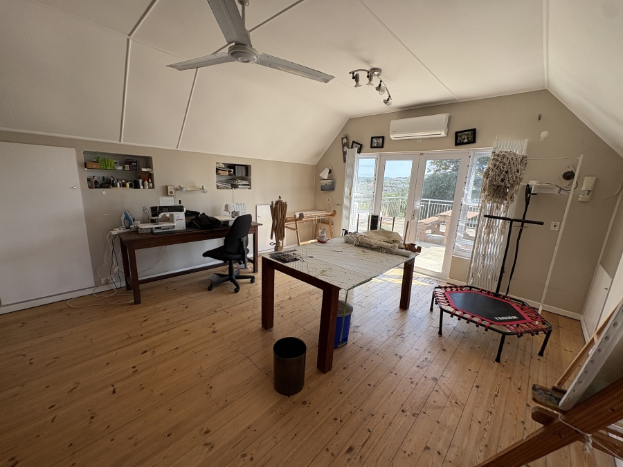 4 Bedroom Property for Sale in Nahoon Beach Eastern Cape